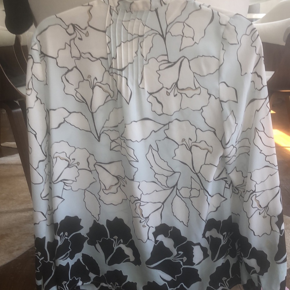 Blouse - Picture 2 of 2